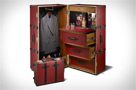 globe trotter storage options.